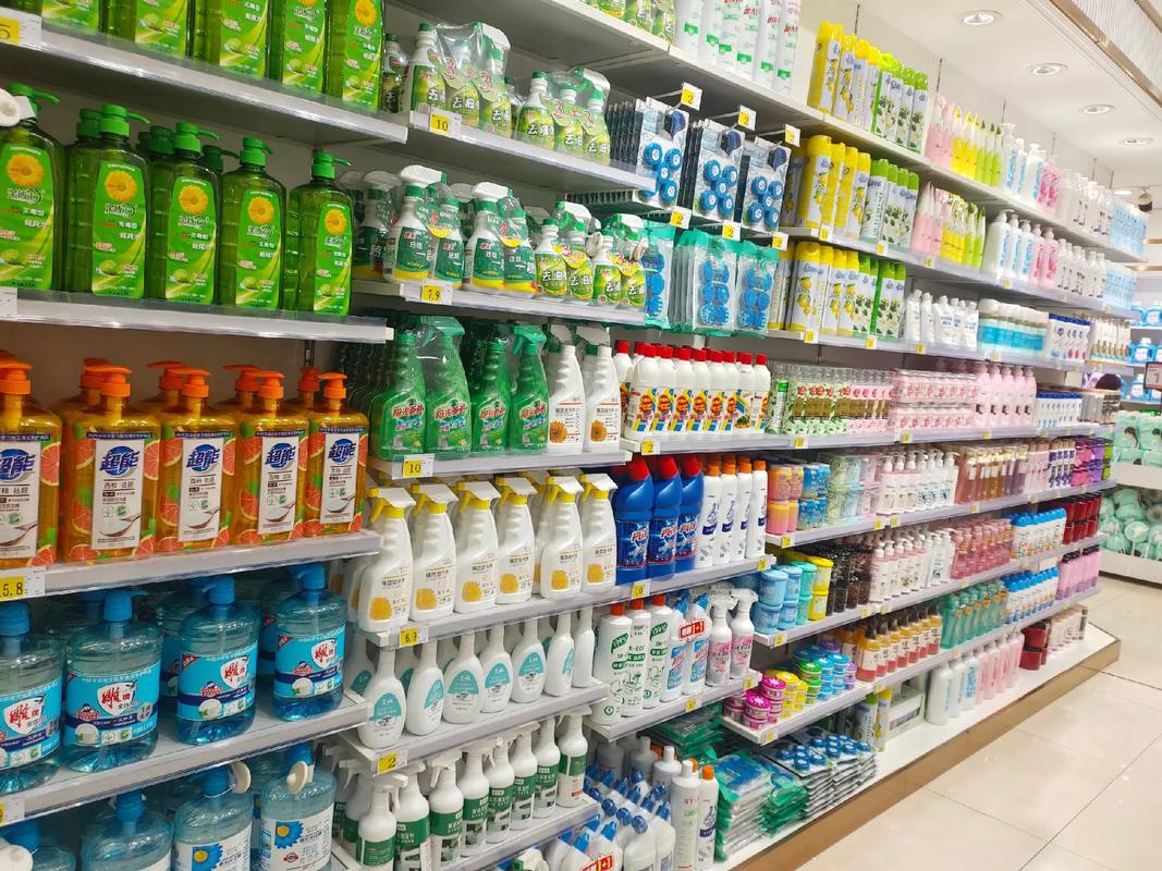 新城子卓衣汇服装批发城 拓展业务版图，新增日用百货与木材销售服务